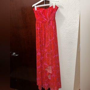 Badgley Mishka strapless floral gown! Size 4 no stains or rips. Perfect cond.